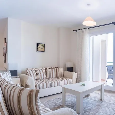 Bliss 3 Bedroom Penthouse & Spa Tub Apartament