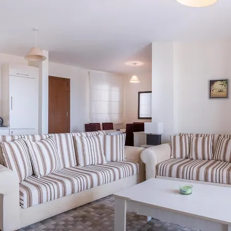 Bliss 3 Bedroom Penthouse & Spa Tub Apartament